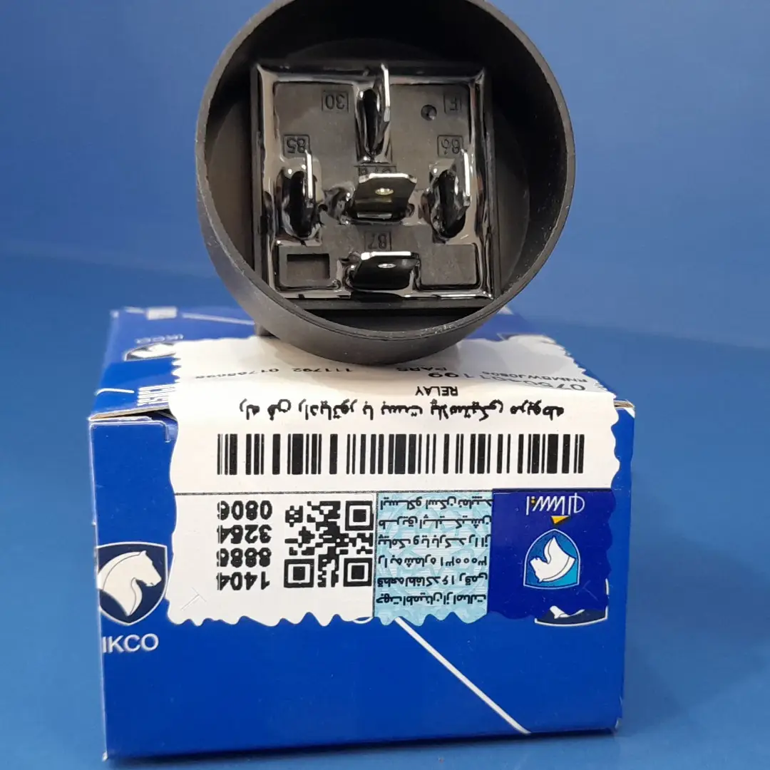 رله فن رادیاتور با بست پلاستیکی مربوطه ایساکو شرکتی اصل کد 0750401199
